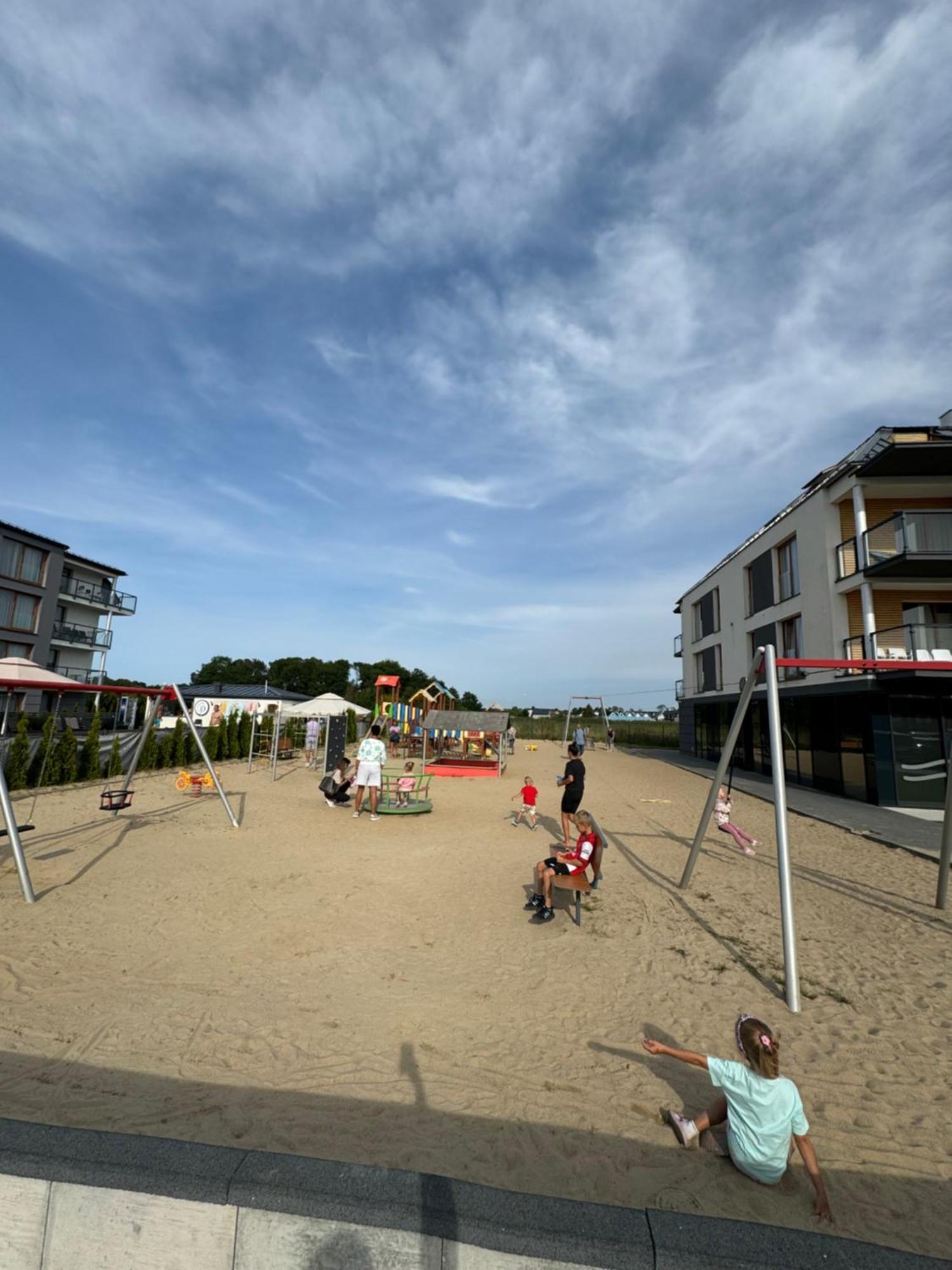 Klimatyzowany Apartament Blue , Sarbinowo Parking Basen Dış mekan fotoğraf